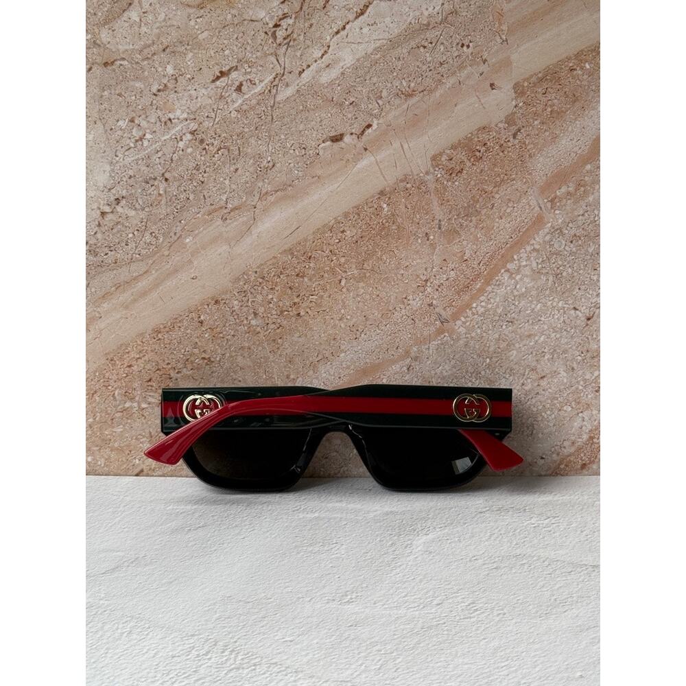NEW Gucci GG2116S Black Cat Eye Striped Sunglasses $440 - Picture 7 of 7